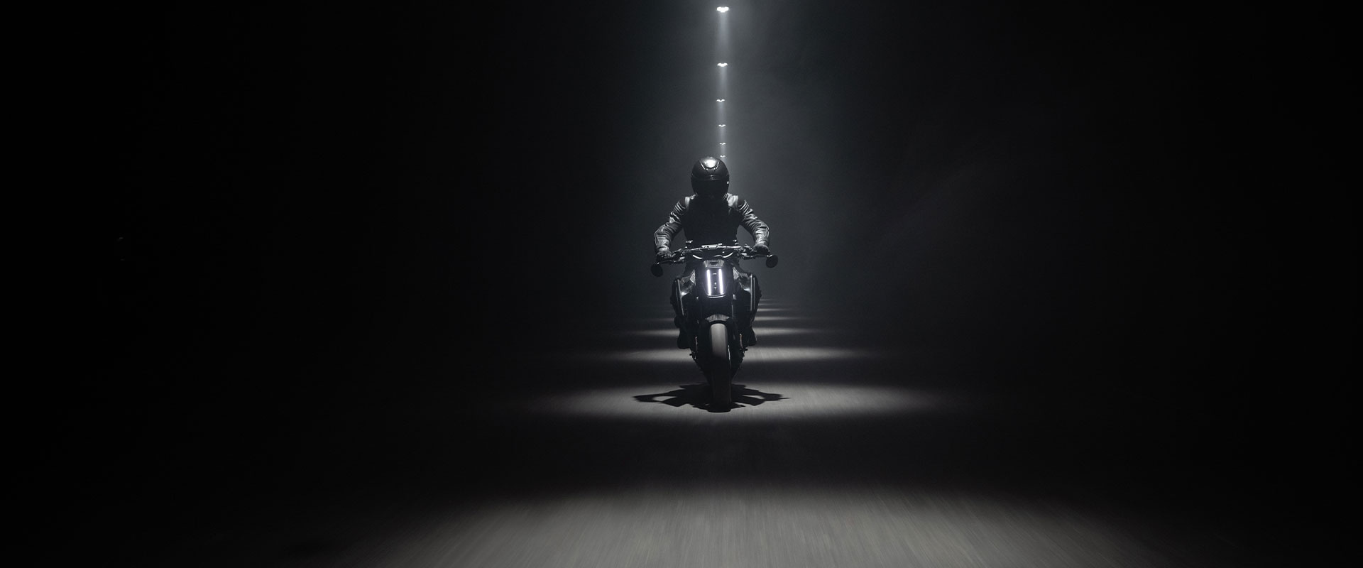 KTM BRABUS 1400 R SIGNATURE EDITION — Foto de fábrica