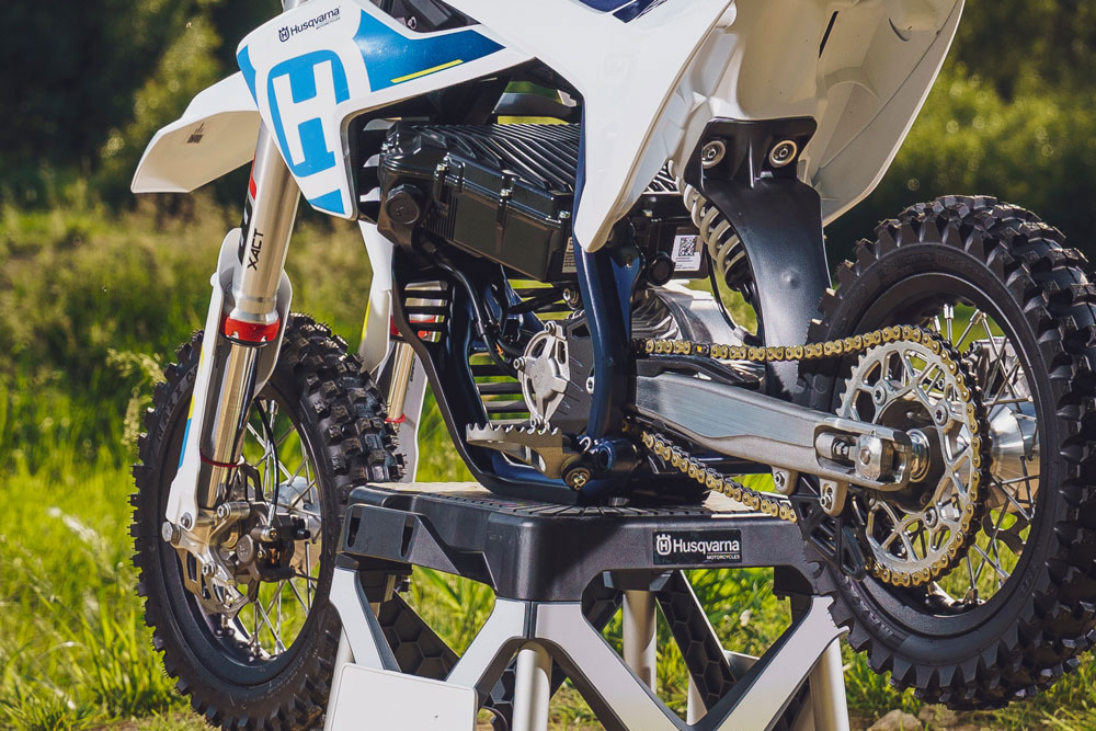 HUSQVARNA EE 3