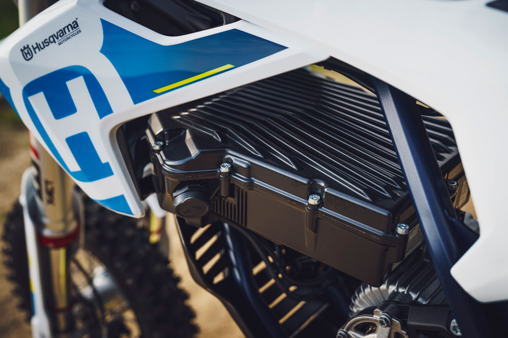 HUSQVARNA EE 3