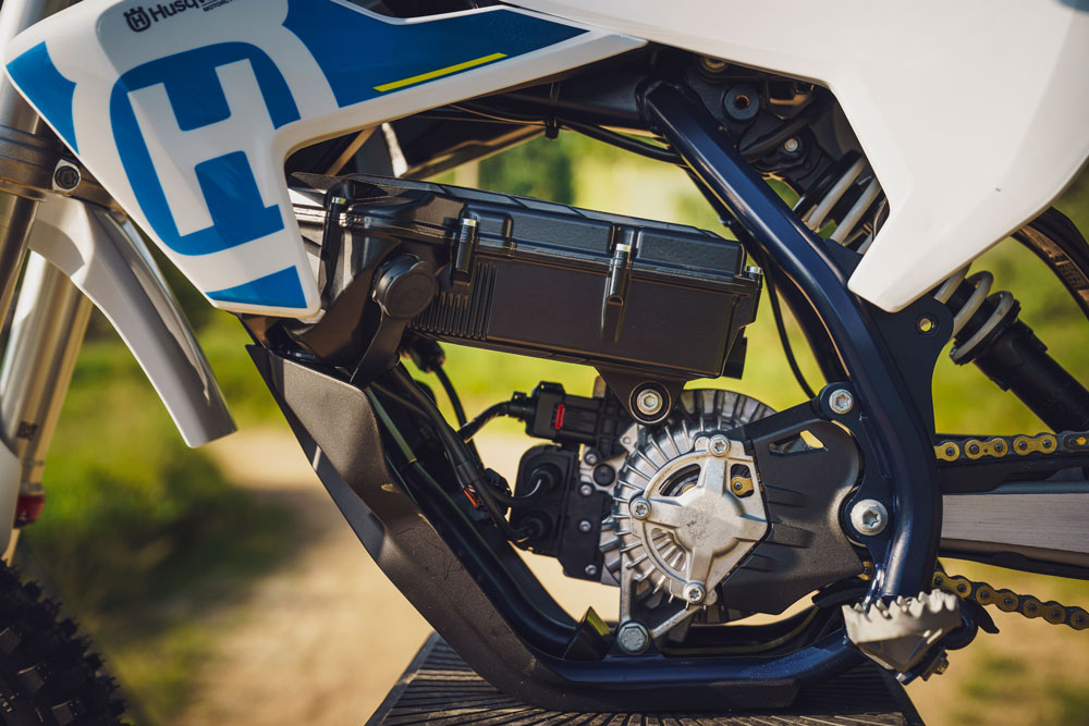 HUSQVARNA EE 3