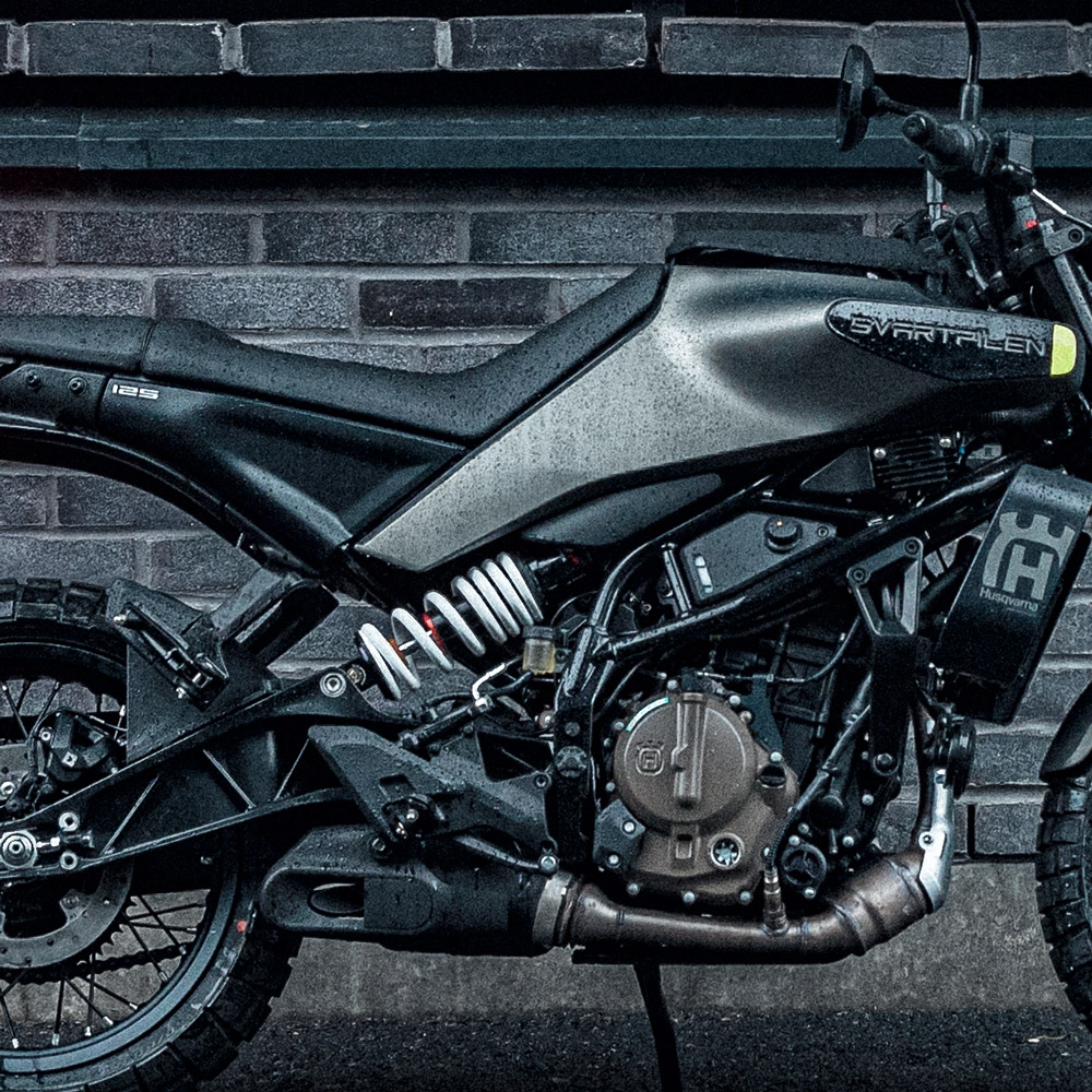 HUSQVARNA SVARTPILEN 125